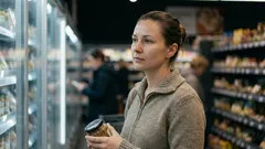 Ei pidä huolta itsestään – yksi päivä ilman meikkiä venyi vuosiksi